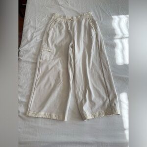 Athleta Off-White Wide Leg Cropped Pant - sz SP